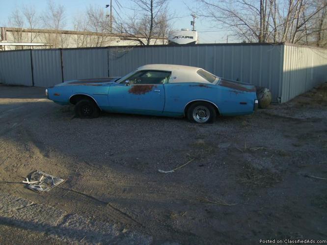 1972 dodge charger - Price: 2500.00