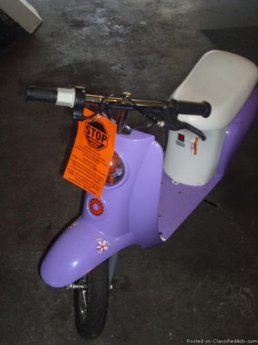 battery operated scooter kids - Price: 150.00 obo