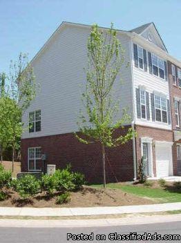 Great Opportunity for 3-story End Unit Tnhm!! - Price: 1150