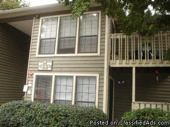Vinings Condo w Wooded View! W/d Included! - Price: 750