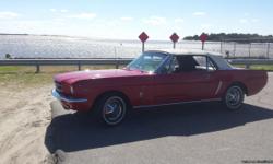 1964 1/2 FORD&nbsp; MUSTANG CONVERTIBLE. EXCELLENT CONDITION, 260, AUTOMATIC.&nbsp;&nbsp; CALL 910 471-5642