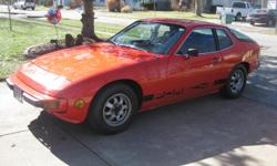 1977 Porsche 924 - Excellent condition inside and out.
Runs great, only 84,406 miles. Second owner and friends with the original,
car was always garaged. Unique - automatic transmission !!
Removable sun roof. Dust cover and Haynes repair book included.