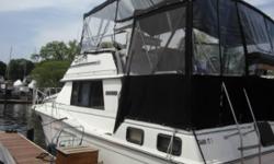 &nbsp;&nbsp;&nbsp;&nbsp; New reversable&nbsp;A/C, Owen 6500 generator 120 hrs twin 5.7 merc 260 hp full galley 2 heads one with stand up shower very nice boat good for cruising fully equipped ready to go in slip&nbsp;at Roundout yacht basin. New canvas