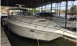 1999 Regal 402 Express Cruiser, Buy this boat and you are king of the lake. Twin inboard Mercruisers, MIE 7.4 MPI rated 310 hp each. Port engine has 424 hours while the starboard has 497. I just paid someone to inspect the boat and it was appraised at