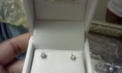 BRAND NEW WHITE GOLD STUDS FROM DANIELS JEWELERS.
STILL IN THE BOX WITH A GIFT BOX
NEED THE MONEY FOR COLLEGE
JUST PURCHASED THEM YESTERDAY SAD TO LET THEM GO BUT I HAVE TO
I PAID ALMOST 500 FOR THEM SO THAT'S WHY THE PRICE IS WHAT IT IS I DONT WANT TO