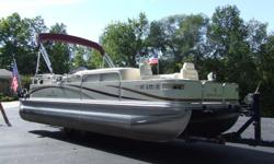 This BENNINGTON received the J.D. POWERS award for CUSTOMER SATISFACTION, CRAFTMANSHIP, & INTEGRITY. It's 22.5 feet long & has an 8.5 foot beam. Powered by a 50 H.P. 4 stroke EFI BIG FOOT MERCURY engine. It's equipped with a S.S. ski bar for water skiing,