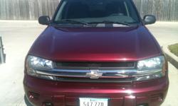 4x4; 6 Cylinder in line.&nbsp; 89,000 miles.&nbsp; Hardly used.&nbsp; Burgundy exterior, Gray interior.&nbsp; AM/FM-with CD player.&nbsp; Rear Manual Conrol of AC.&nbsp;&nbsp; Very clean and in great condition.&nbsp; Clean Title.&nbsp; Se habla Espanol