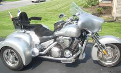 &nbsp;
2005 Honda VTX 1800 N2
Less than 4,000 miles.&nbsp; New front tire and additional "gingerbread" included - storage bags, etc...new radio.
No mechanical problems known.&nbsp; All original engine with only routine maintenance.&nbsp; Has clear title