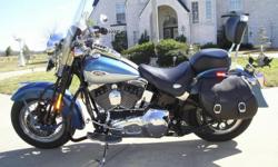 2006 HARLEY DAVIDSON SOFTAIL SPRINGER.&nbsp; VERY NICE BIKE--READY FOR RIDING.&nbsp; ADULT OWNED AND RIDDEN.
FEATURES:&nbsp; FUEL INJECTION, VANCE HINES EXHAUSTS--2 INTO 1, ROAD BARS, DETACHABLE WINDSHIELD WITH STORAGE BAG, HD SOFT LEATHER REMOVABLE BAGS,