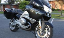 For sale is a 2009 BMW R1200RT. Dark grey in color. Never been laid down.&nbsp;
The bike comes nicely equipped with the following standard options: ABS, heated seats/grips, cruise control and on-board &nbsp;computer. Extra options include: ESA, Tire