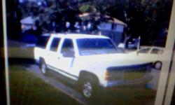 great truck. only selling cuz i just bought a new truck. it is white with grey leather intr. needs nothing, runs great. last winter replaced the transfer case for the 4 wheel drive so the 4 wheel drive is brand new. truck s a bear. if interested come and