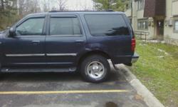 im Selling my 99 Ford Expedition XLT has a rebuild 5.4L Triton V8,198,000 automatic, 4wd,the blue book value is $5,198 but im asking 3,000 or best offer Leather int., power windows, locks and driver side seat is also power, tow hitch,with sounds,cd