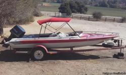 Owner saleing boat. 1988 Commader /1988 Vanson Trailer. Rebuilt motor, 175 hp, oil injected, Fiberglass Hull material, 19 foot long, Fuel: Gas, holds 16 gals,&nbsp;Max speed to 60,&nbsp;Asking for best offer and will come down in price to get rid of it by