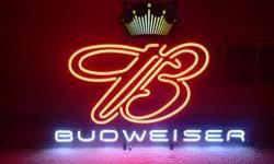 BUD NEON LIGHT WORKS GREAT NICE FOR MAN CAVE