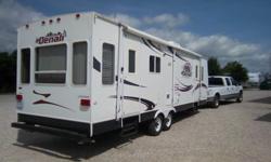2005 Denali M-30RL-DSL&nbsp; Travel Trailer
32? long, 8? wide
2 Axles, 7368 lbs
1 Slide
&nbsp;&nbsp;&nbsp;&nbsp;&nbsp; This trailer could be just what you've been looking for!&nbsp;&nbsp; Not overly expensive, not overly heavy, plenty of room inside