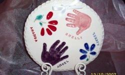 Wee Piggies & Precious Printz in Elk Grove is having a huge sale now, with this add you get 50 % OFF on all ceramic keepsakes for your child's little hands/footprints ( no age limite).
You get the best deals NOW, don't wait for christmas. The products