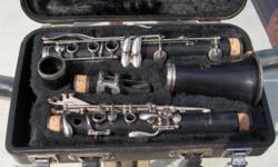 You are looking at a clarinet that says on it YAMAHA Established 1887 Japan. It looks to be in good shape.
I don't play so I don't know much about it. The case also looks in good shape.
Your chance to buy a clarinet for low money.