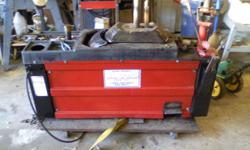 COATS 4050A CENTER POST TIRE CHANGER IN EXCELLENT CONDITION CAN BE CONTACTED AT 864-385-4864