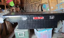 Delta cross over tool box for sale. Low profile - color is black - like new condition - used for a couple of months. New sales for $349.00 - now only $250.00 or make me a reasonable offer. Phone or e-mail gets a same day reply.