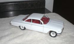 1/18 scale 1951 vw black mint $20
1/18 scale 1965 pontiac gtoblack mint $20
1/18 scale 1962 chevy bel air white mint $20
1/18 scale 1965 chevy corvette mint $20
1/25 parts plus 1941 willys $10
1/25 1933 willys $10
matco funny car $20
undertaker funny car