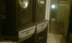 cerwin vega speakers two bass bottoms and two speakers, all four speaker for 800.00. excellent condition, powerful sound, need a van to pick up these speakers, 800.00 is the flat price no lower, if interested my cell is 347 996 7210.