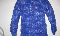 Girls Down Winter Jacket, size 9 years, like new. Daughter outgrew only worn a couple of times.&nbsp;Machine Washable.&nbsp; CASH ONLY