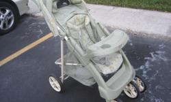 *** CLEAN and in EXECELLENT Condition ***
Have one GRACO Convertible Car Seat (can fit 1 to 40 lbs baby) and one GRACO stroller. We are moving out of country soon. If you are interested, please give us a call @ 256-775-2917.
Asking $115 (OBO) for both.