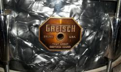 Vintage Gretsch snare drum. Has case. Black pearl. Great condition.
