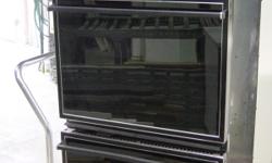 Kitchen-Aid Self Cleaning Thermal Convection Double Oven
Superva27&nbsp; -&nbsp; Electric 220v
Rough opening:
24" wide by 49" high by 24" deep.
Asking $85.00
&nbsp;