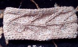 Knit headband, leaf desing, baige, handmade, free shipping(us)