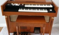 Beautiful 1960's Lowrey 'Holiday' model organ. Excellent condition. Sounds very good but would recommend a tune-up. Comes with original manual and sheet music/books, also in excellent condition. PICK-UP ONLY. Willing to donate!
&nbsp;