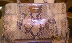 Beautiful MK bag, comes with wallet. Asking $275.00 paid $620.00