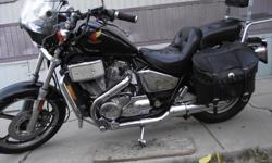 this bike is sweet&nbsp; . i ride it all the time&nbsp; aways starts&nbsp; brand new brakes and tires&nbsp; has lotta&nbsp; chrome&nbsp; must see to believe&nbsp; it is a great deal&nbsp; .I dont know how to import the pictures i have of it but i will