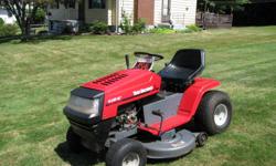 42 inchYard Riding Lawn Mower, automatic, excellent condition