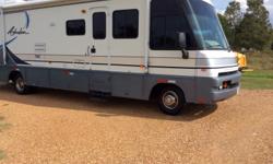 1998 Winnebago adventure gas engine 45000 miles everything works onan generator new tire run great can email more picture must sale any question please call