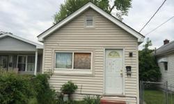&nbsp;
Welcome to this single story, one bedroom, one bath home featuring eat-in kitchen, living room and storage shed located near schools, bus line and shopping.&nbsp;This Cozy Single-Family Home is located at&nbsp;1407 Cedar St, Evansville, IN