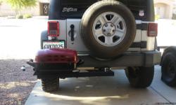 Tow hitch tailgate grill