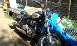 Triumph Bonneville 2002 miles 21,100 runs good black and gray
comes w/leather saddle bags must see picture will follow at later date
asking price 4,800 or b/o
call anytime ask for joe